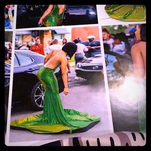 I’m selling my daughter prom dress